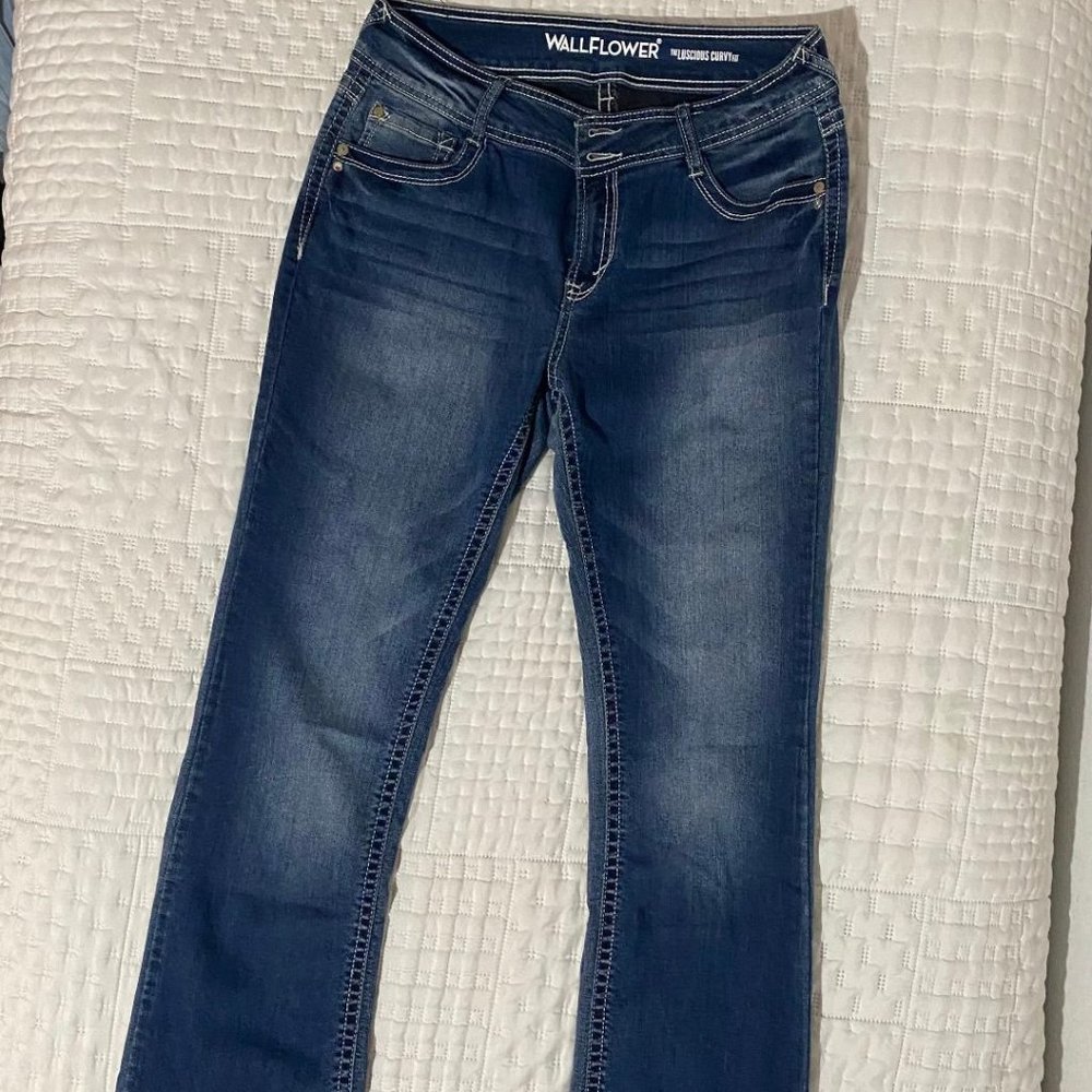 Mid Rise Bootcut Jeans 31L